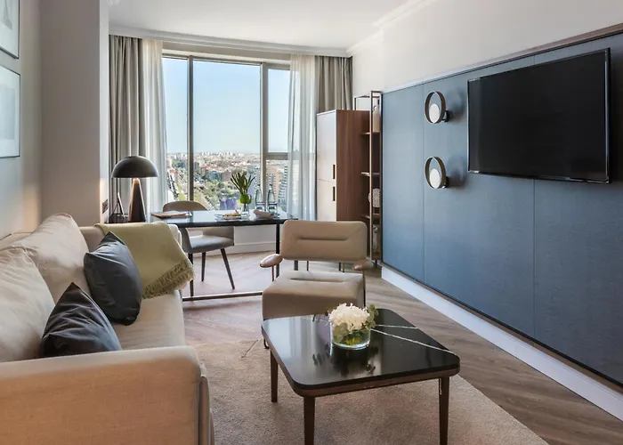 瓦伦西亚美利亚酒店 4*